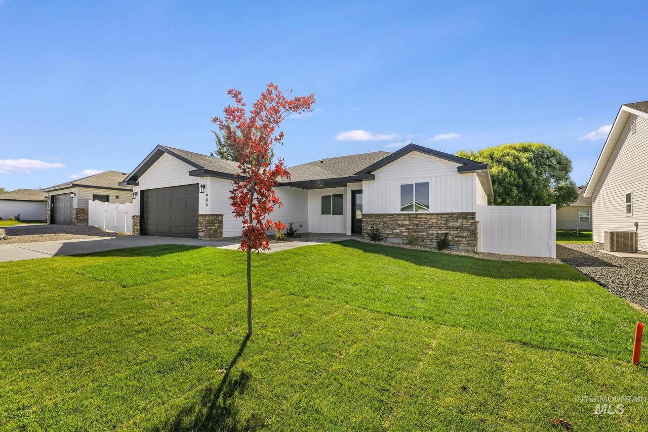 905 23rd Ave. - Photo 1