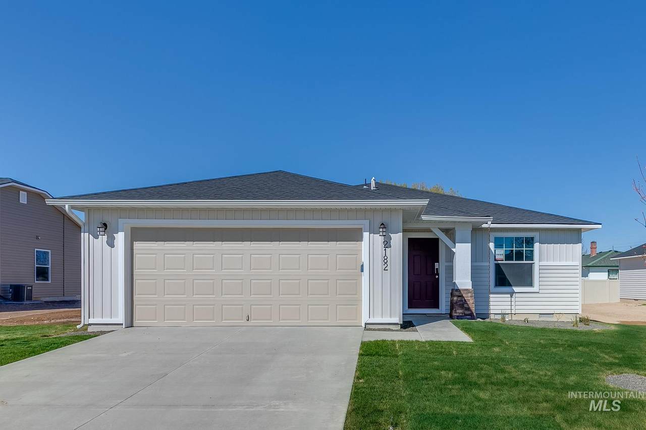 3375 Remembrance Dr - Photo 1