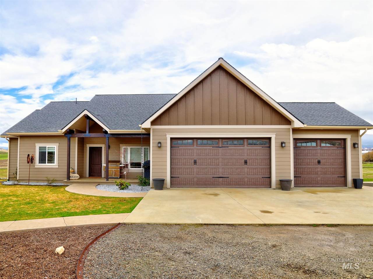 100 Purdy Rd - Photo 1
