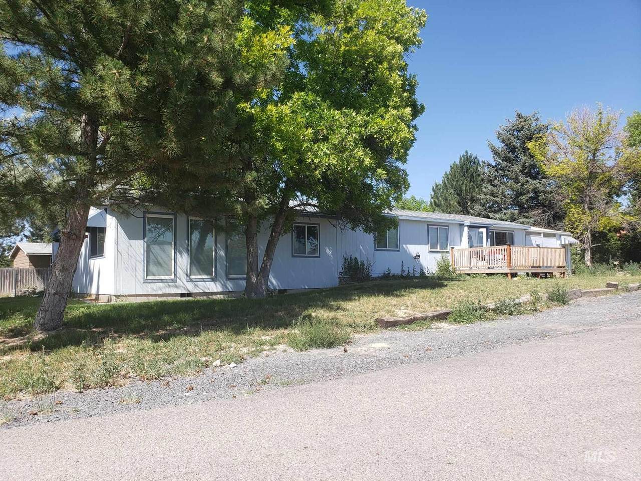3078 Dickson Avenue - Photo 1