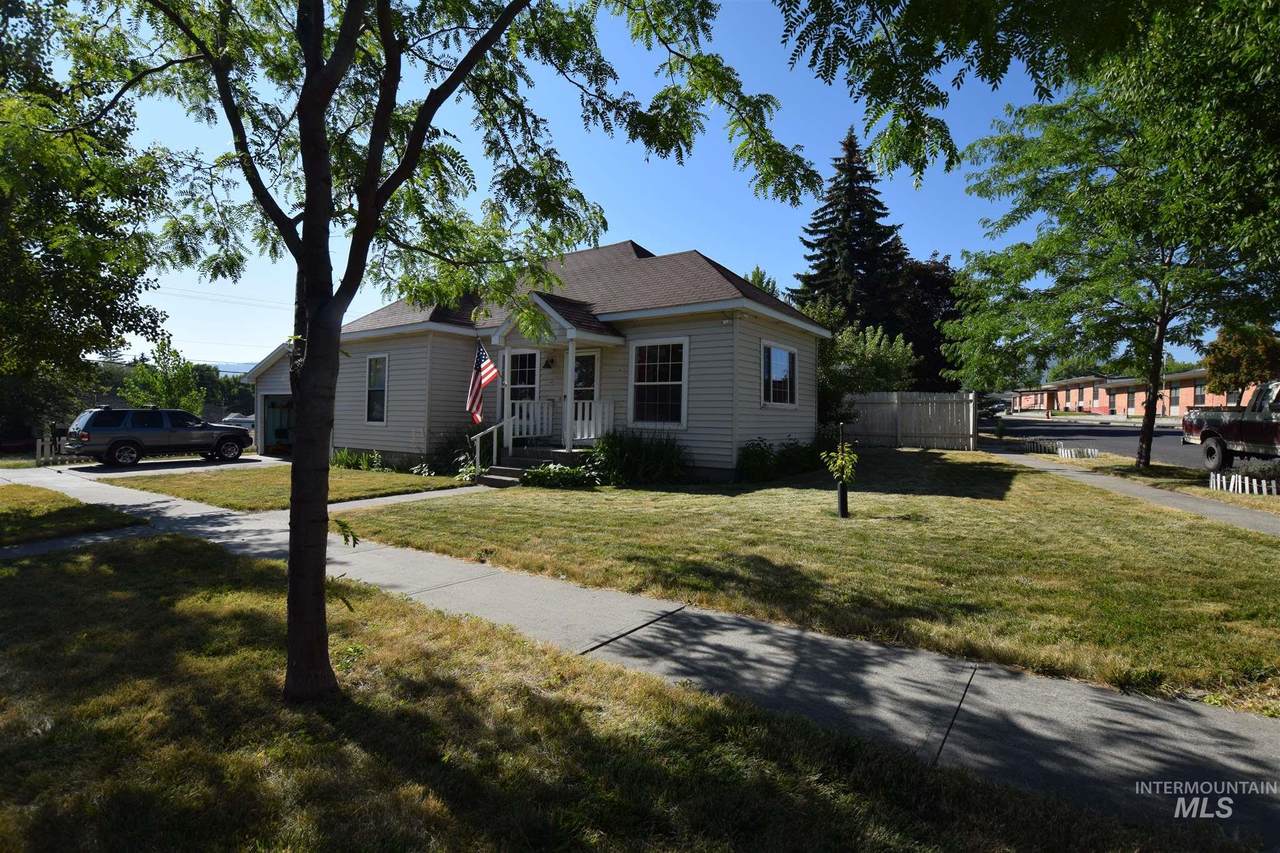 314 South 2nd Street - Photo 1