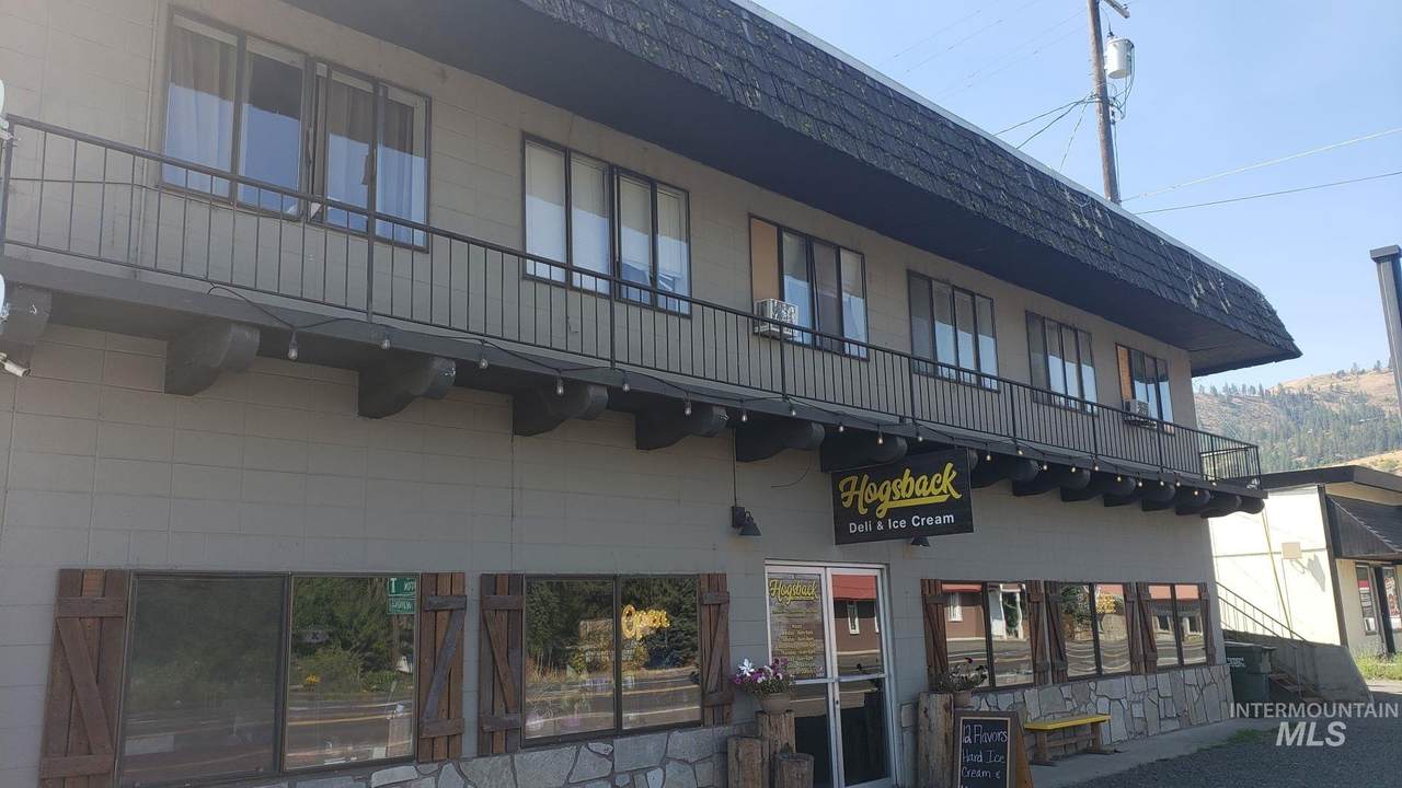 607 3rd Street - Photo 1