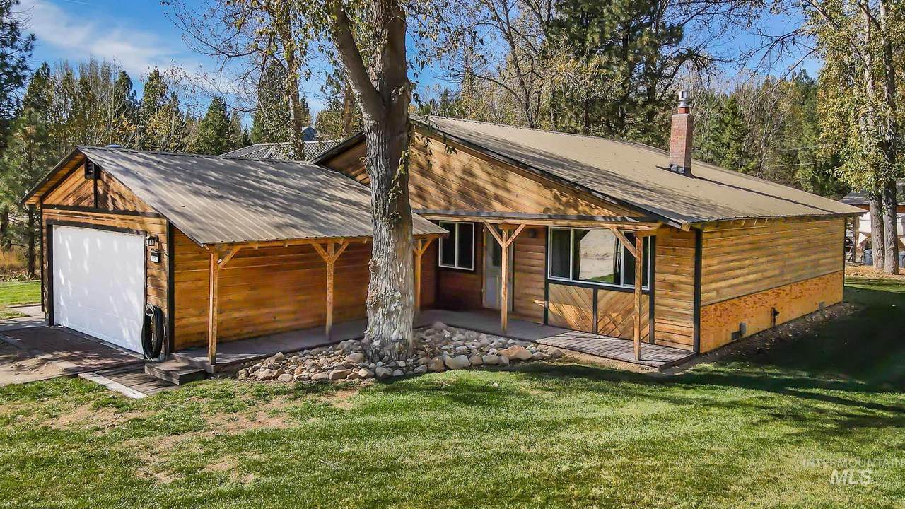 114 Placer St - Photo 1