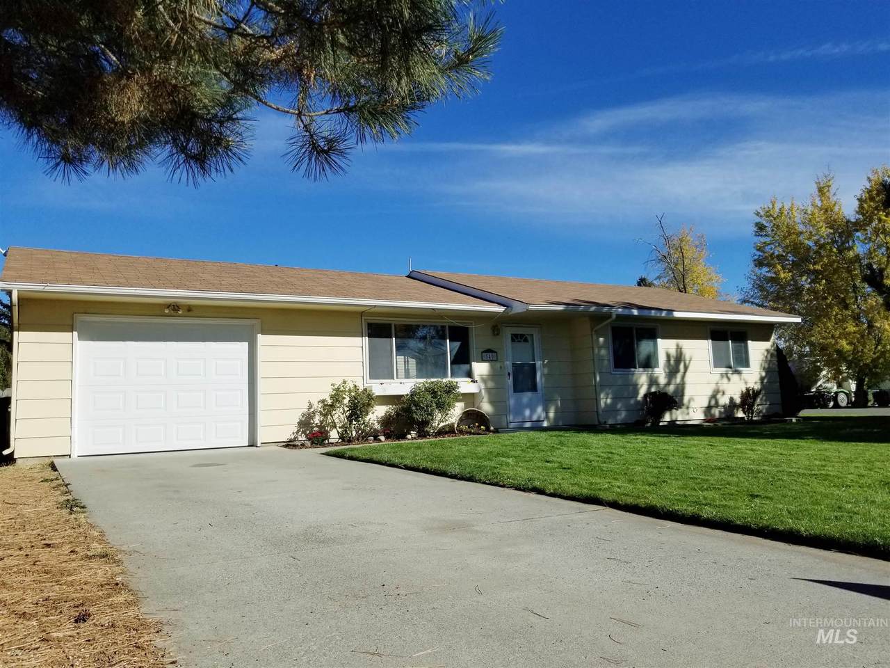 540 D Street - Photo 1