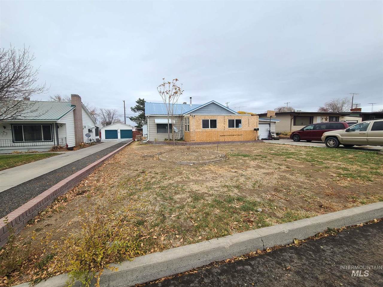 720 9th - Photo 1