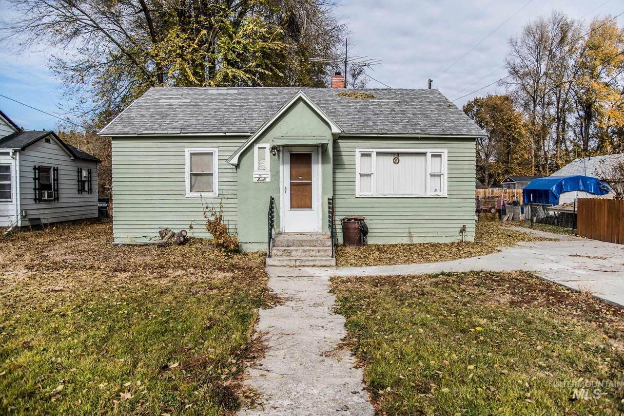 258 Hudson Ave - Photo 1