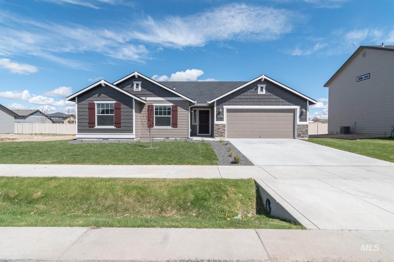 2810 Iditarod Way - Photo 1