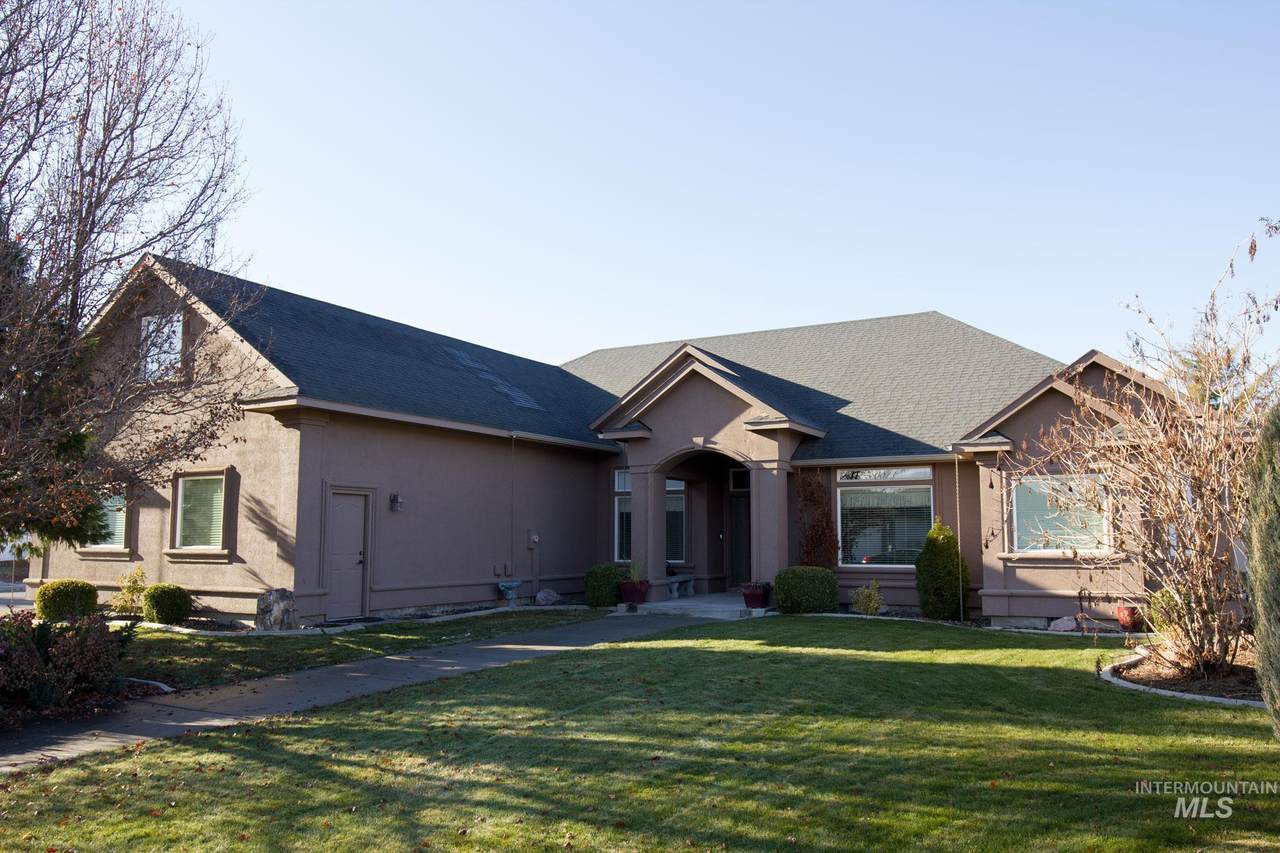 1301 Jessica Ave - Photo 1