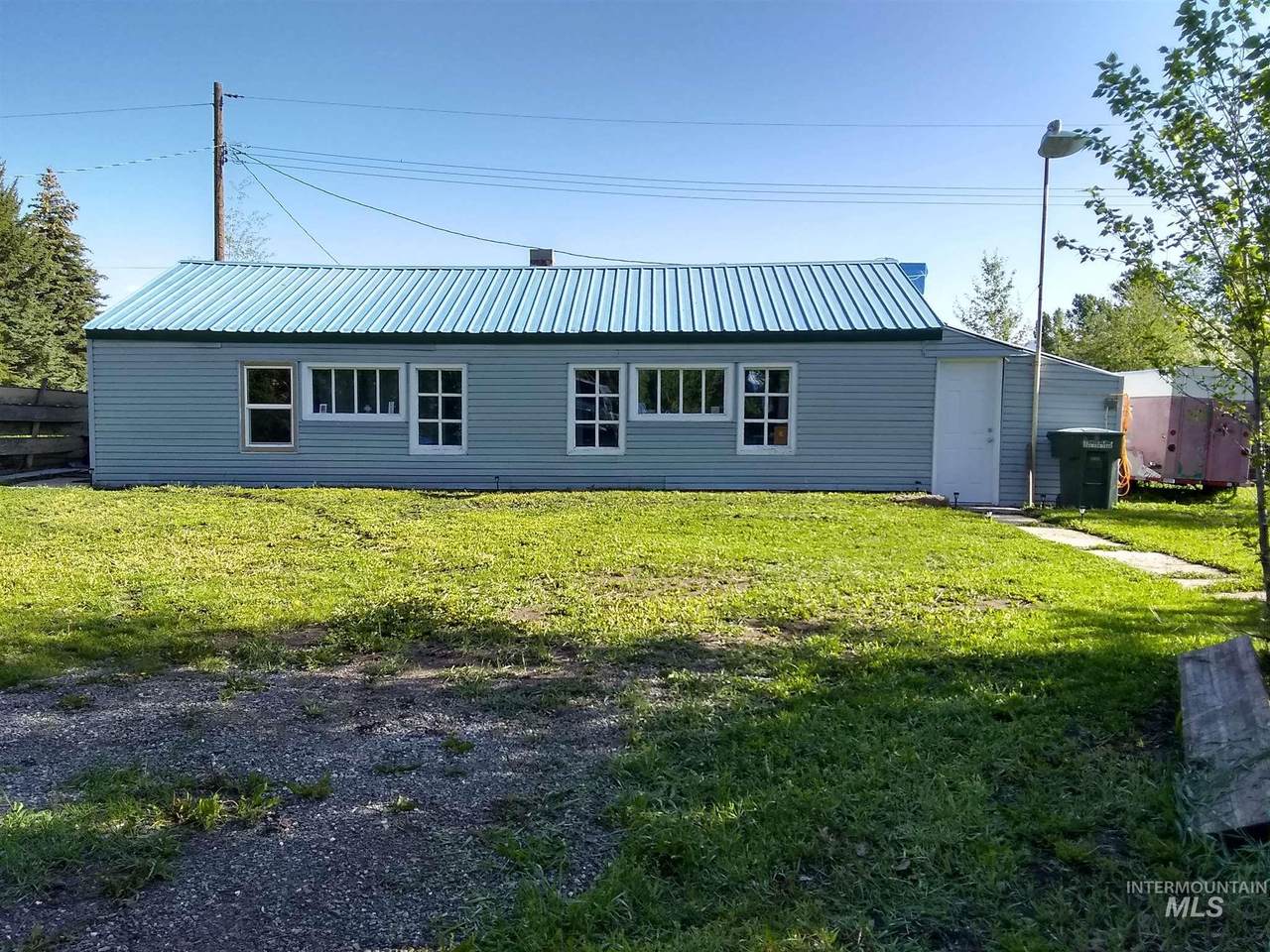 319 Alturas Ave West - Photo 1
