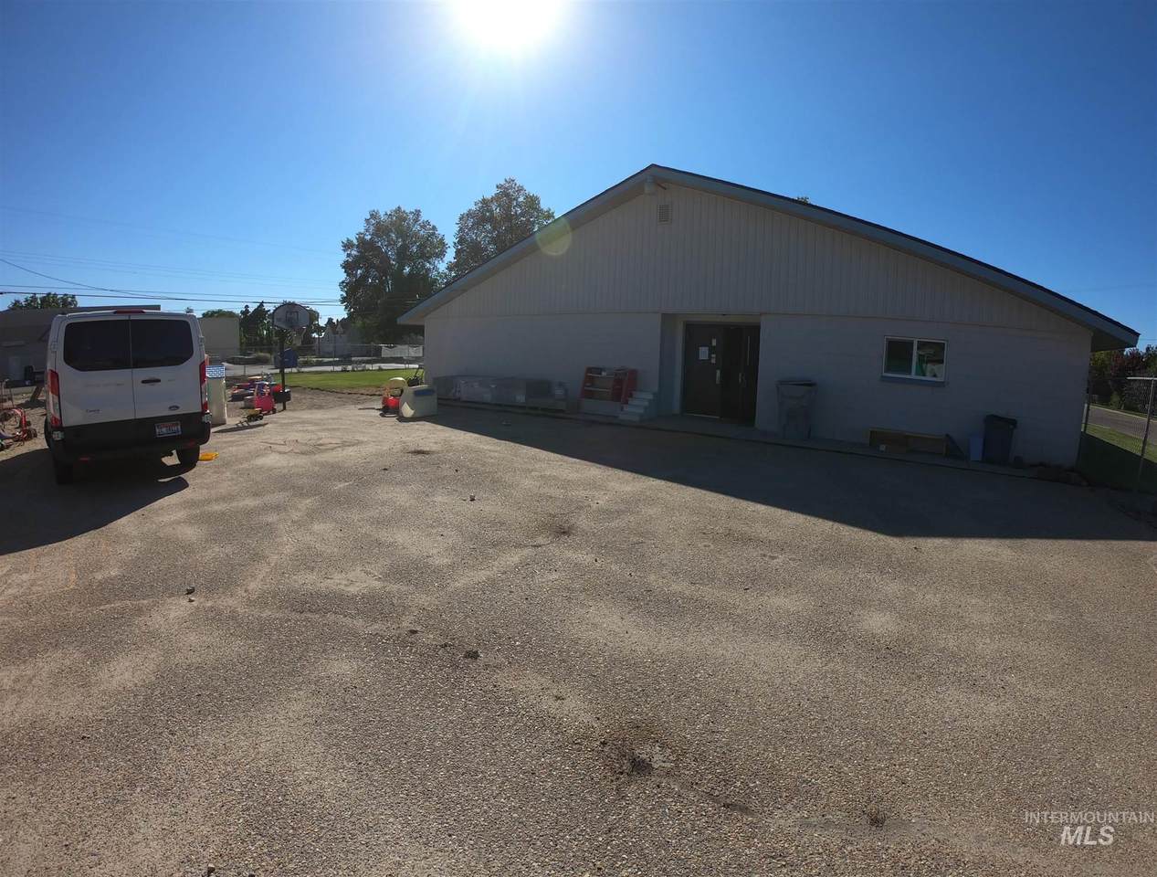 522 9th Ave. - Photo 1