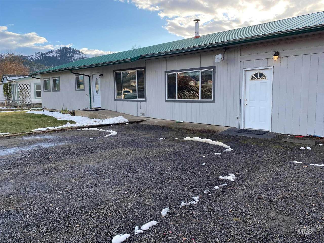1114 Hill Street - Photo 1
