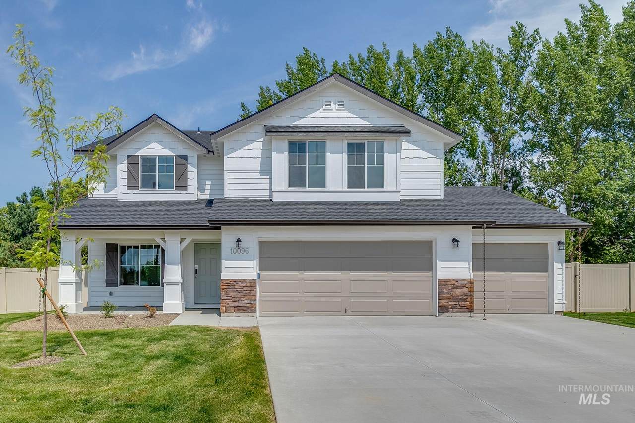 13707 Baroque Ave. - Photo 1