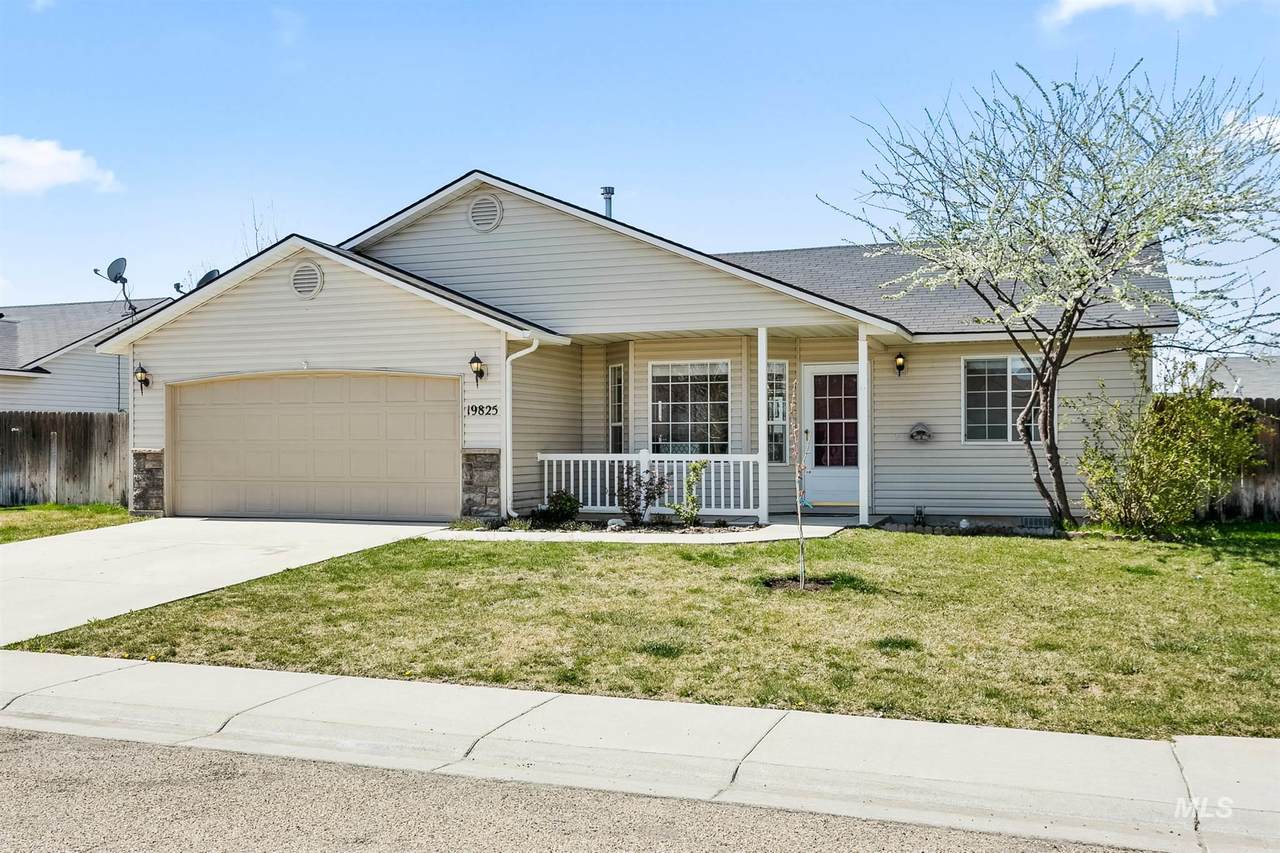19825 Amherst Ave - Photo 1