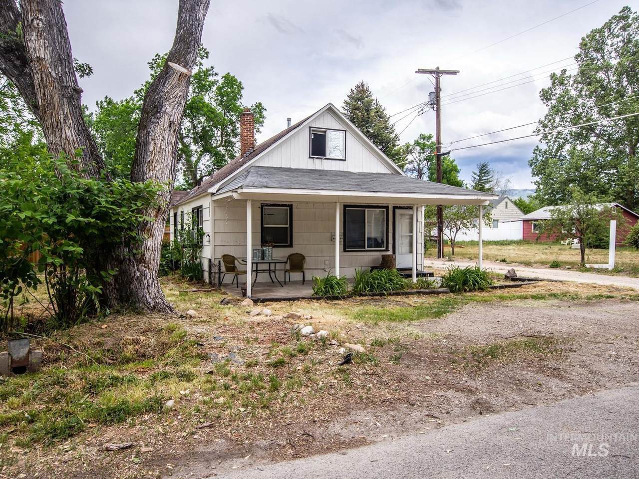 1722 Colorado - Photo 1