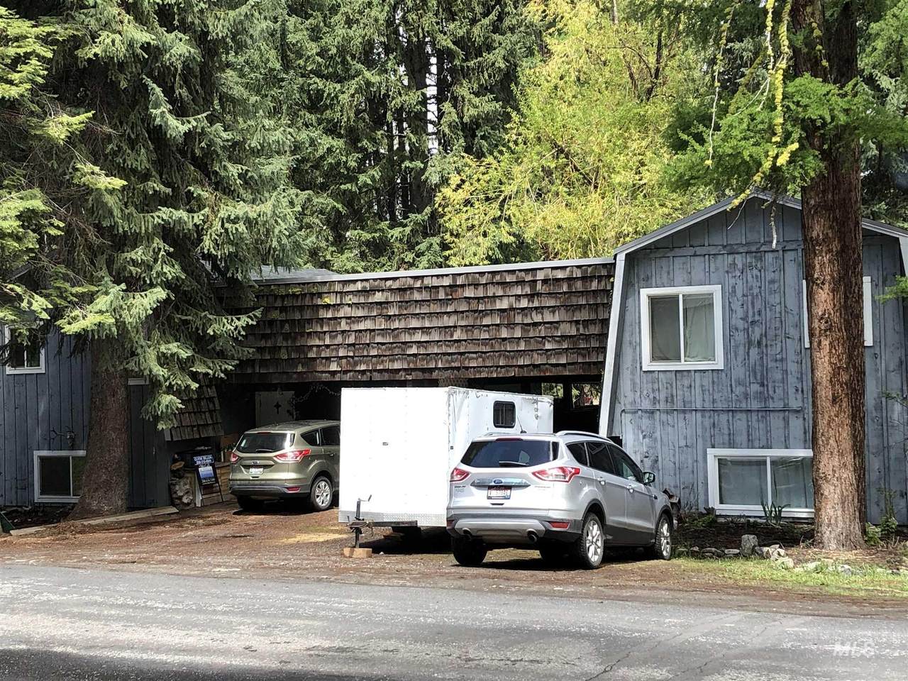 221 Forest Street - Photo 1