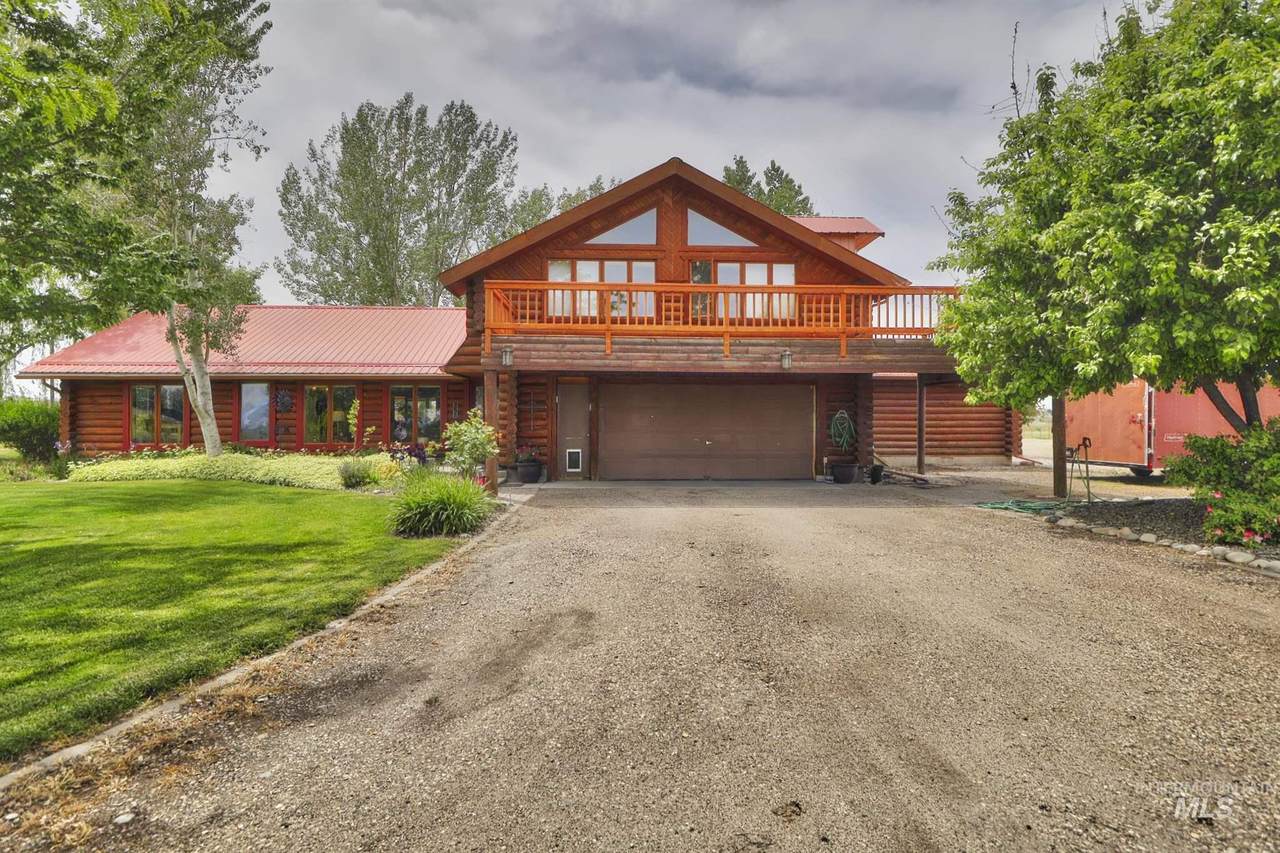 4915 Elgin Rd - Photo 1