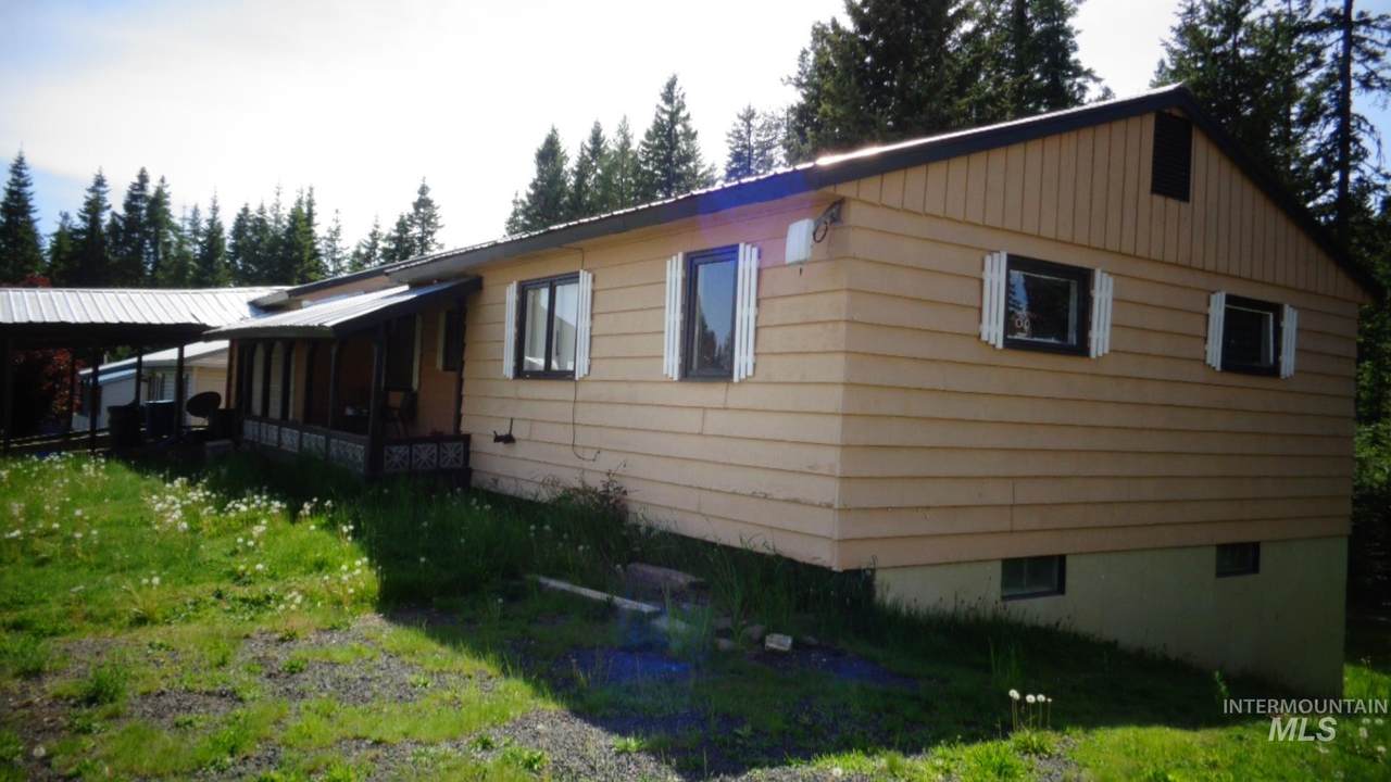 439 Cedar Drive - Photo 1