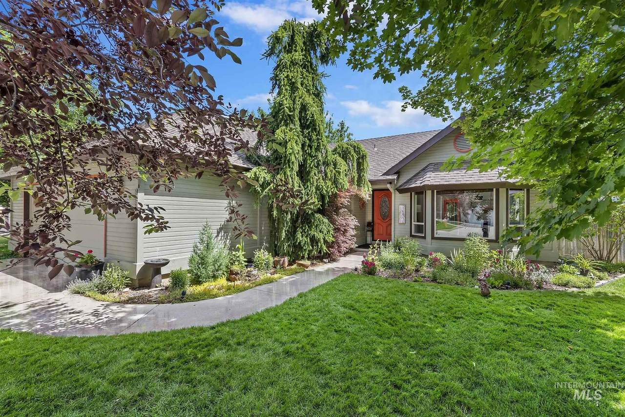 3920 S. Sutton Way - Photo 1