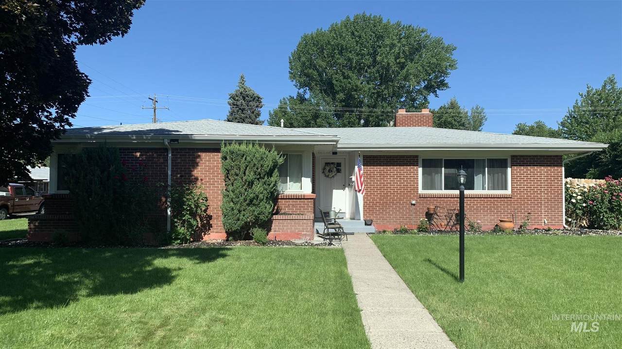 890 N 8th East Street - Photo 1