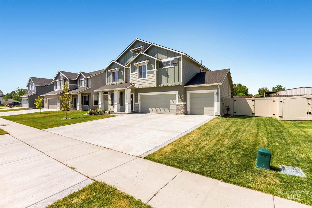 2516 Windrose Street - Photo 1