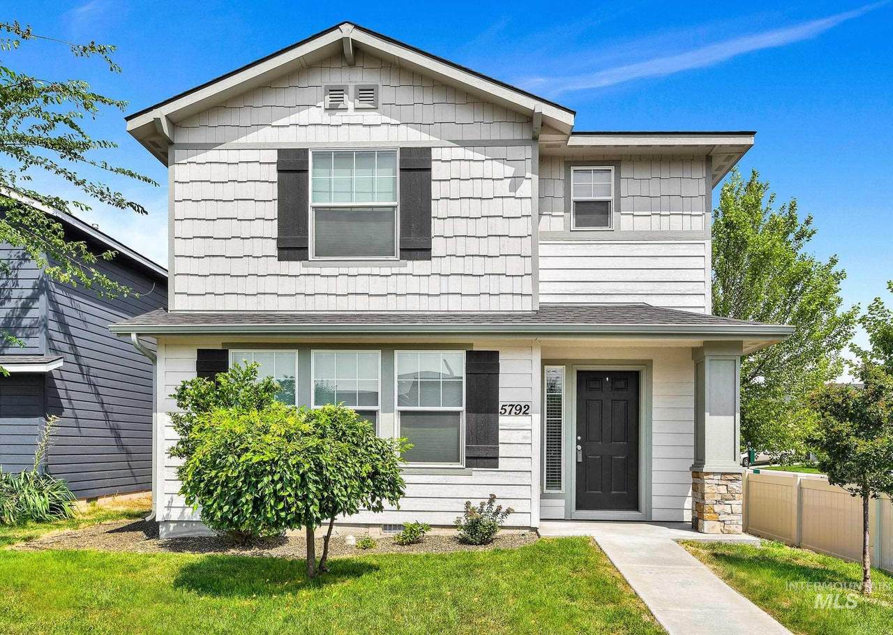 5792 Pepperview Way - Photo 1