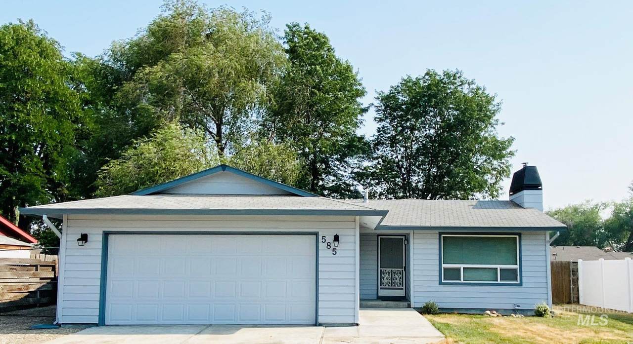 585 Dawn Ct - Photo 1