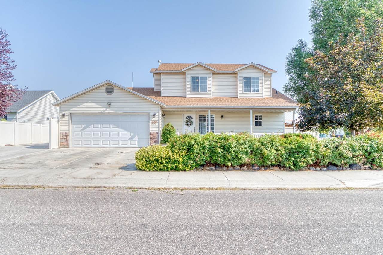 497 Hunter Ave - Photo 1