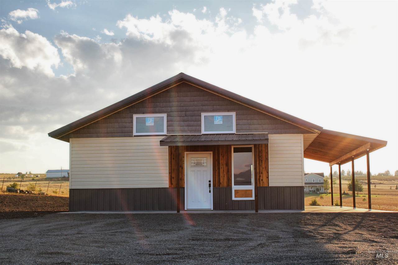 437 Dewey Saddle Rd. - Photo 1