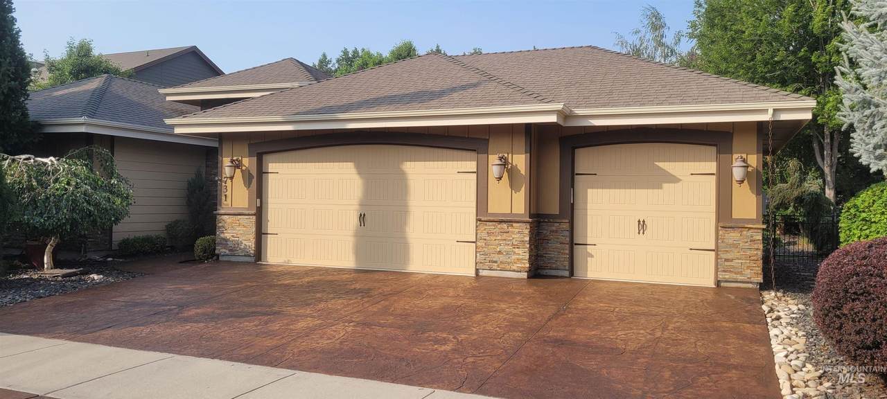 731 Eaglewoods Ln. - Photo 1