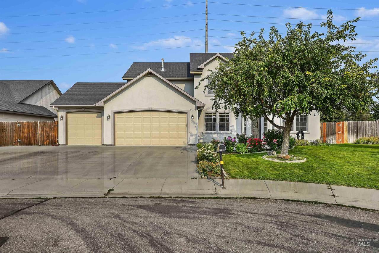 12245 Caddy Ct - Photo 1