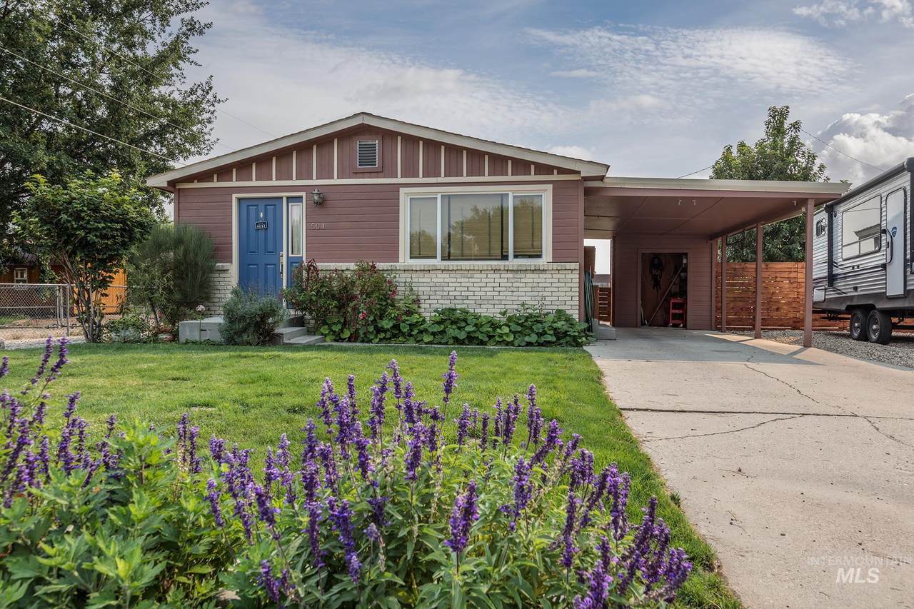 504 Kansas Ave - Photo 1