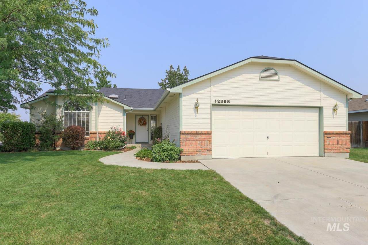 12398 Lachlan St. - Photo 1