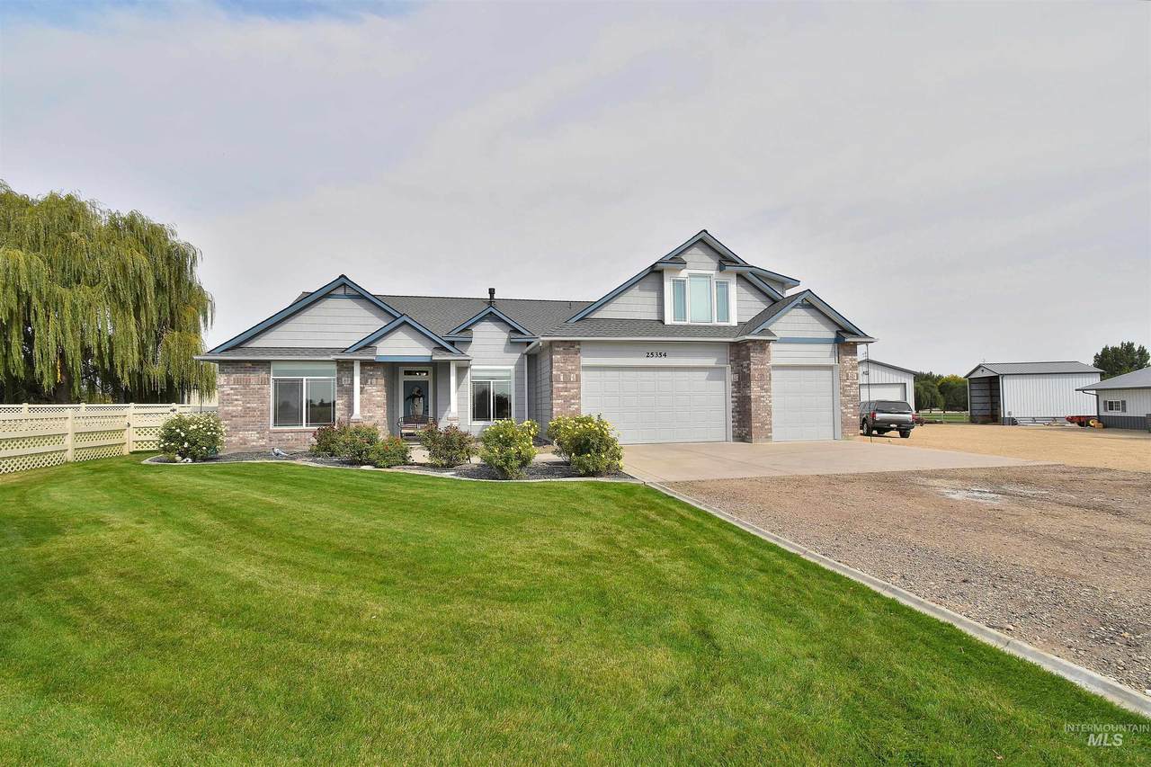 25354 Ember - Photo 1
