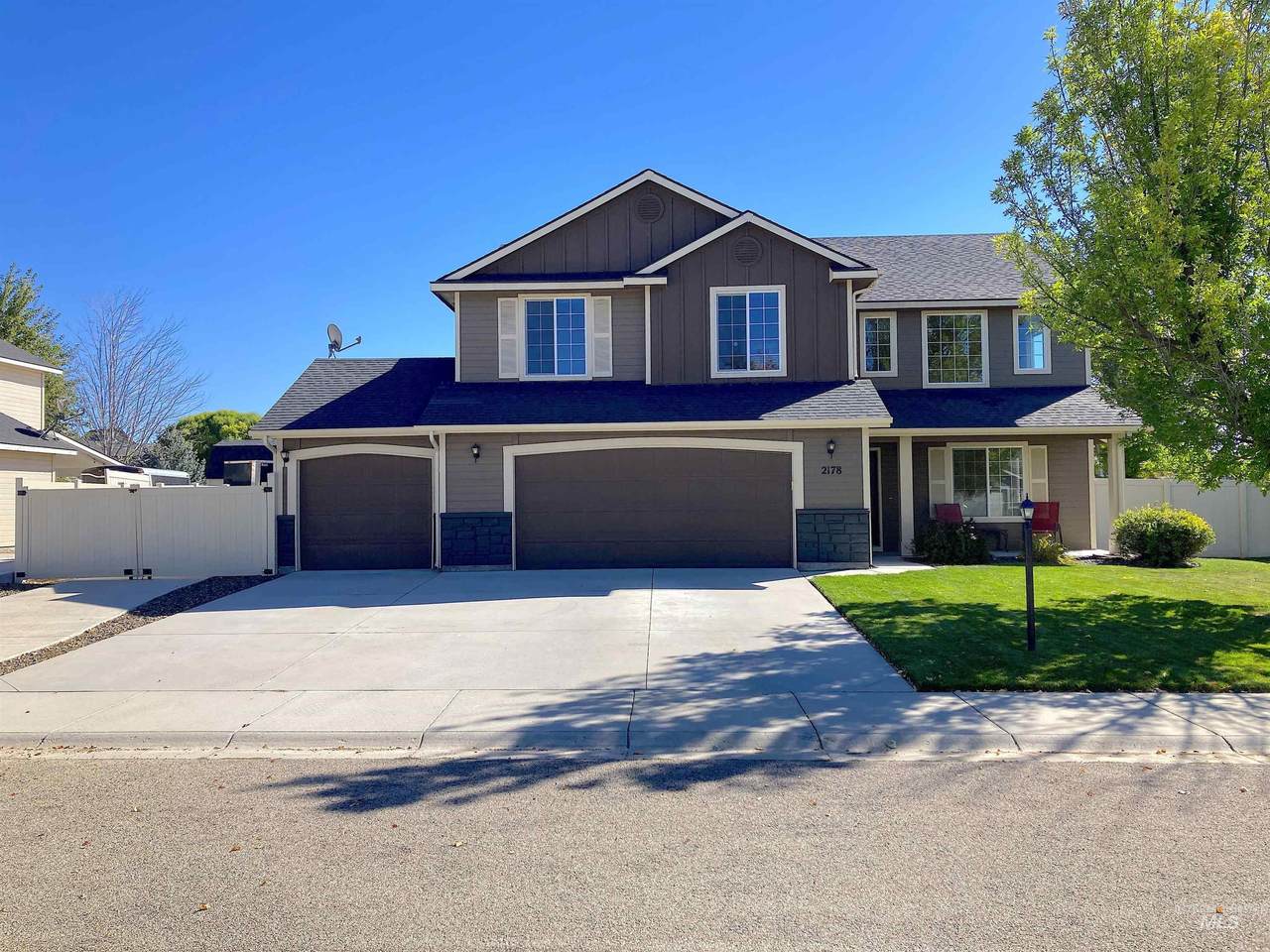 2178 Maroon Ave - Photo 1