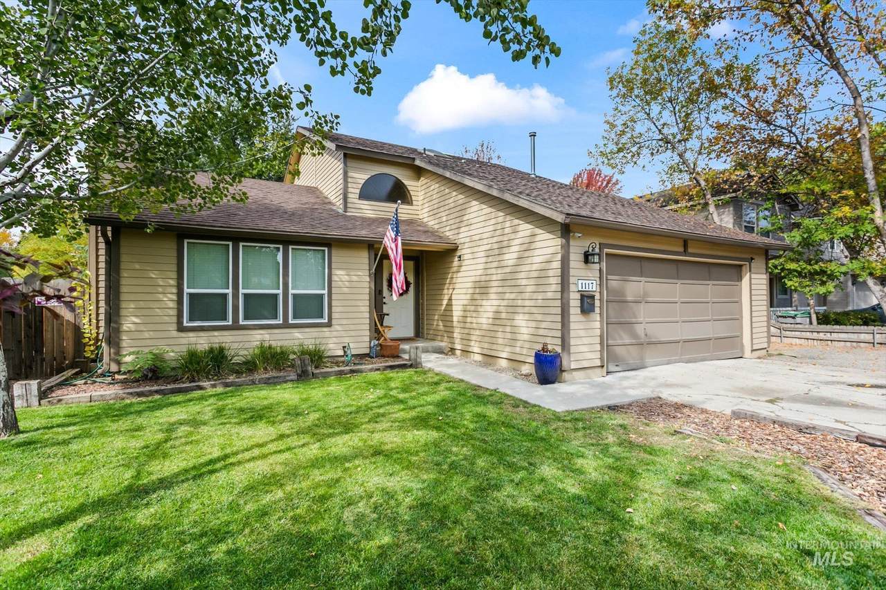 1117 Phillippi - Photo 1