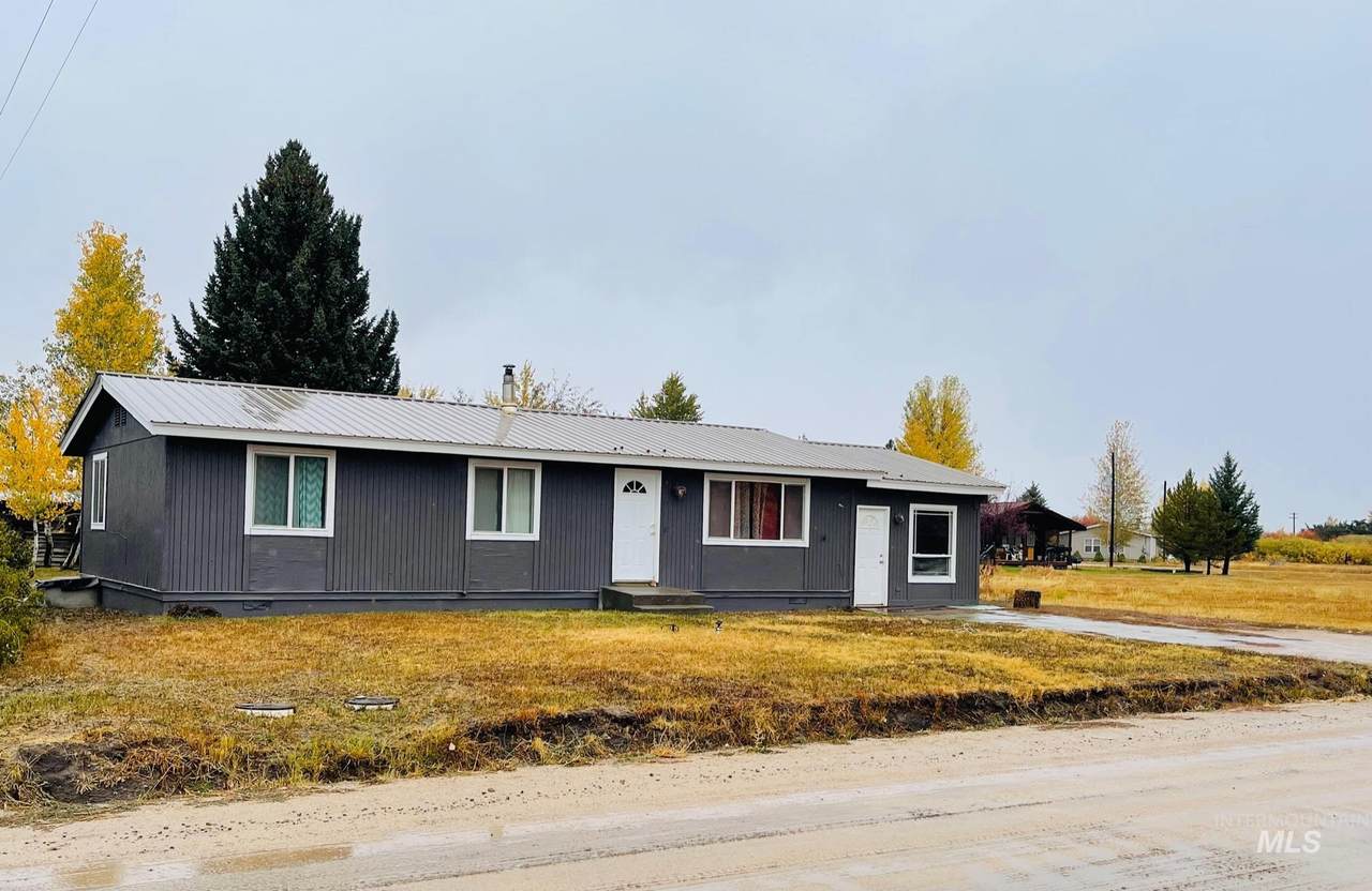 347 Sage Ave - Photo 1