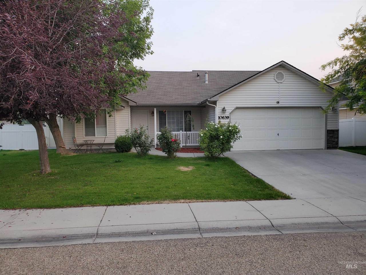 10639 Empress St - Photo 1