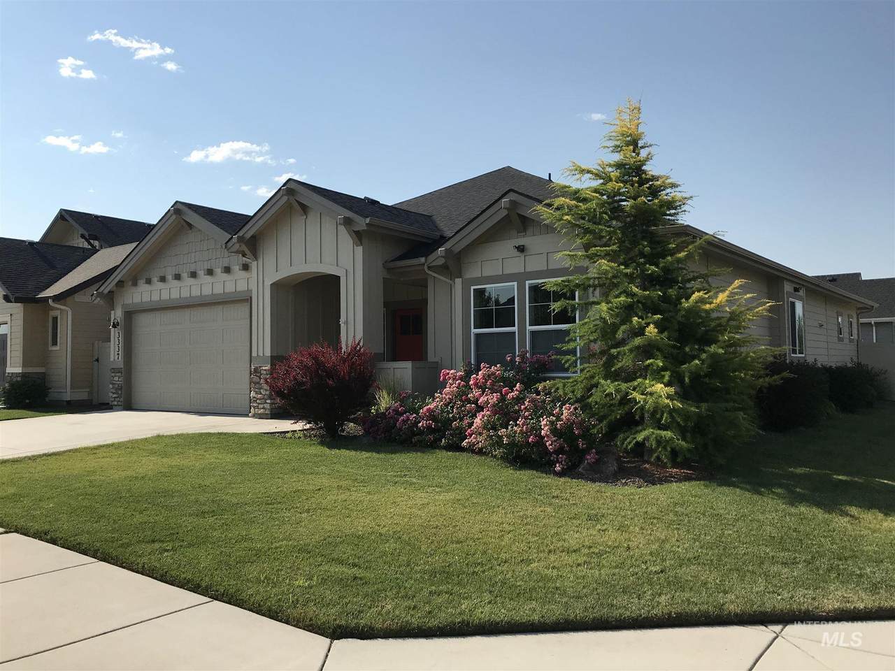 3337 Bolton - Photo 1