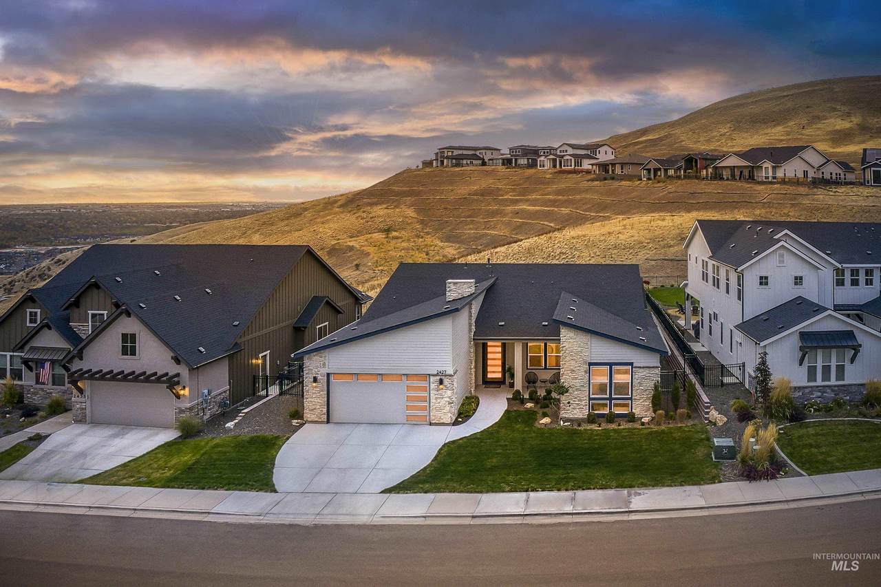 2427 Trapper Pl - Photo 1