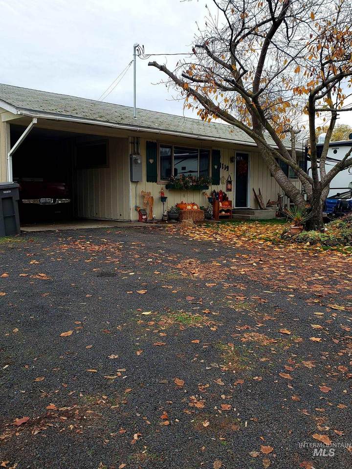 1119 Francis Ave - Photo 1