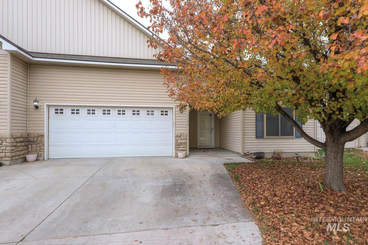 1592 Wintertree Ave - Photo 1