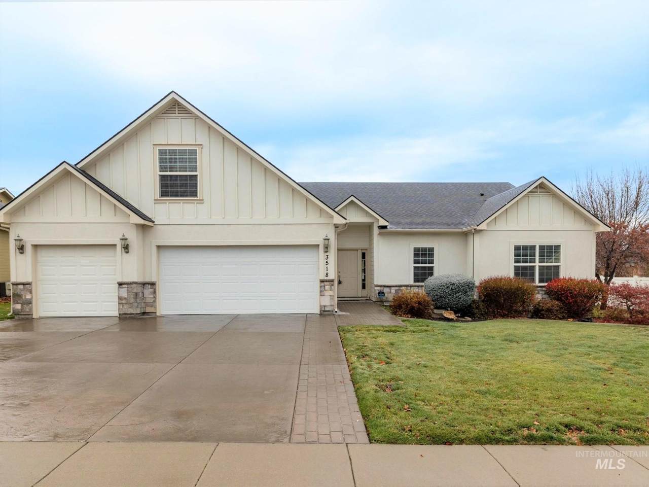 3518 Hermosa - Photo 1