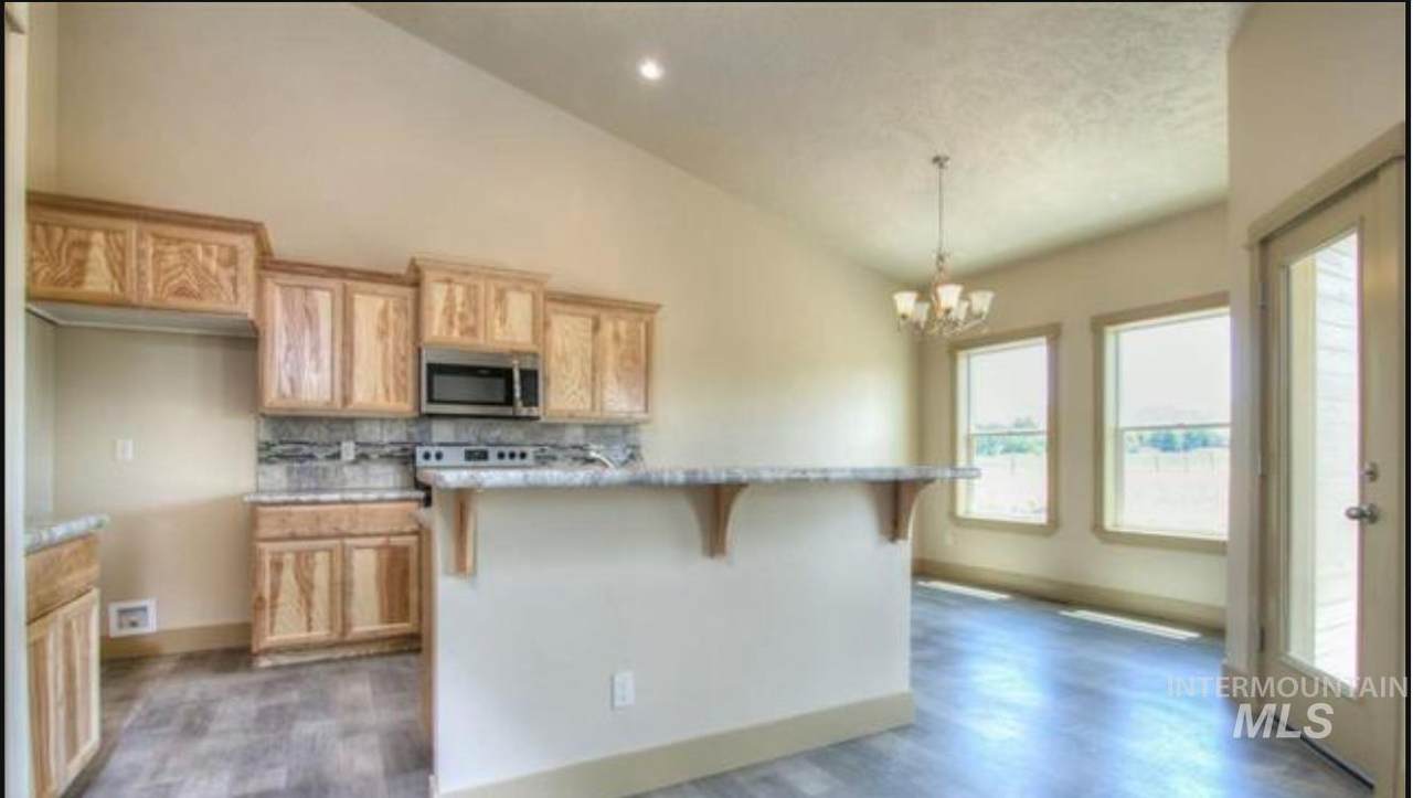 2589 Mcintosh Ct - Photo 1