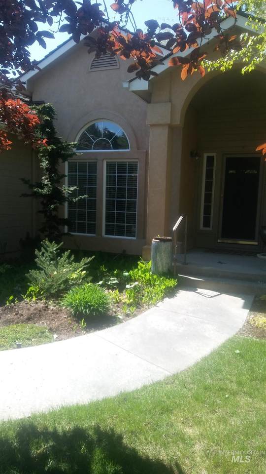 2063 Trailview Place - Photo 1