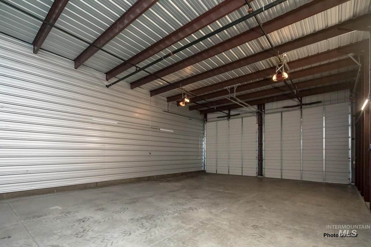 7373 Federal Way - Photo 1