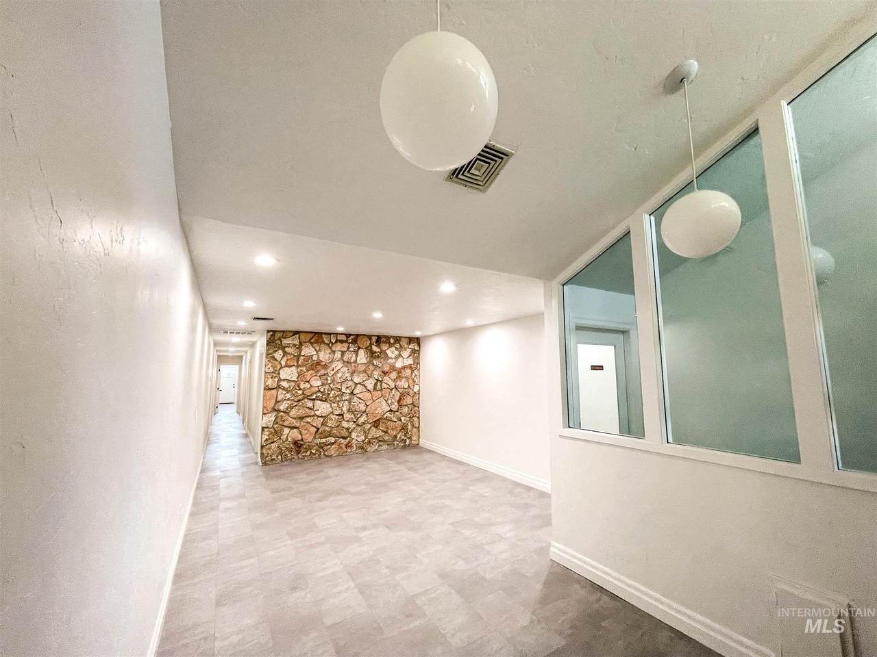 828 6th Street - Photo 1