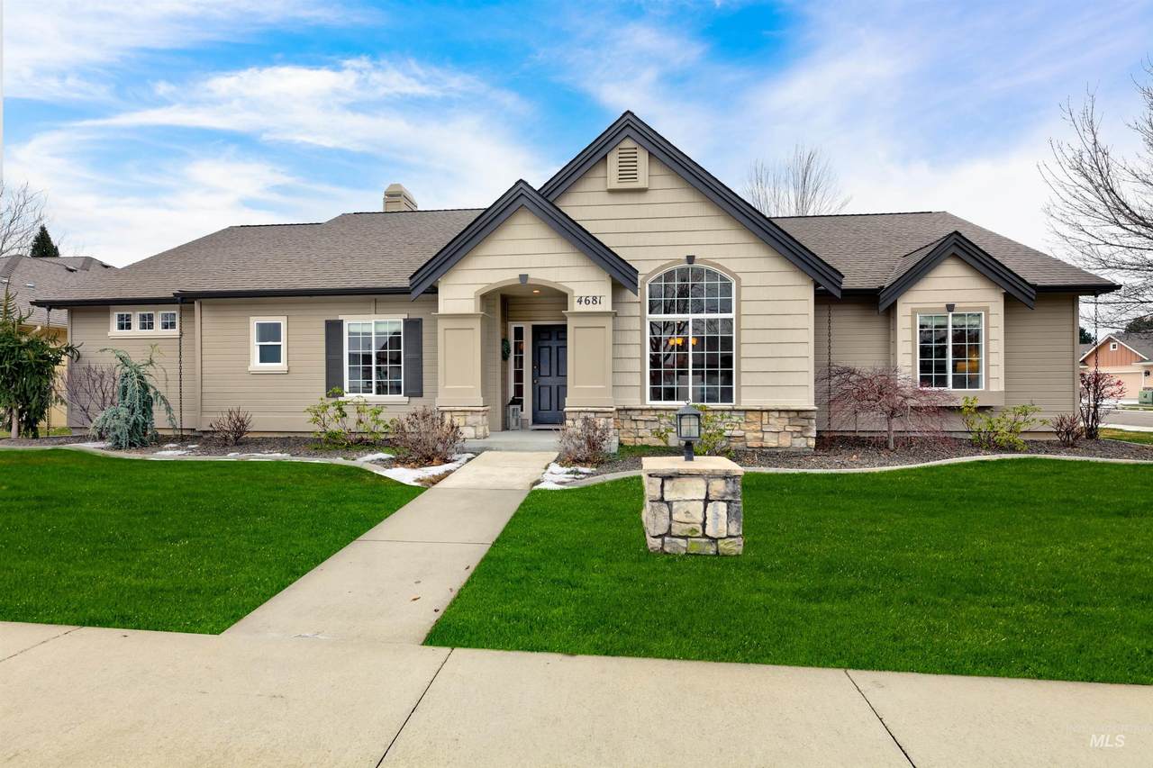 4681 Moon Lake Dr - Photo 1