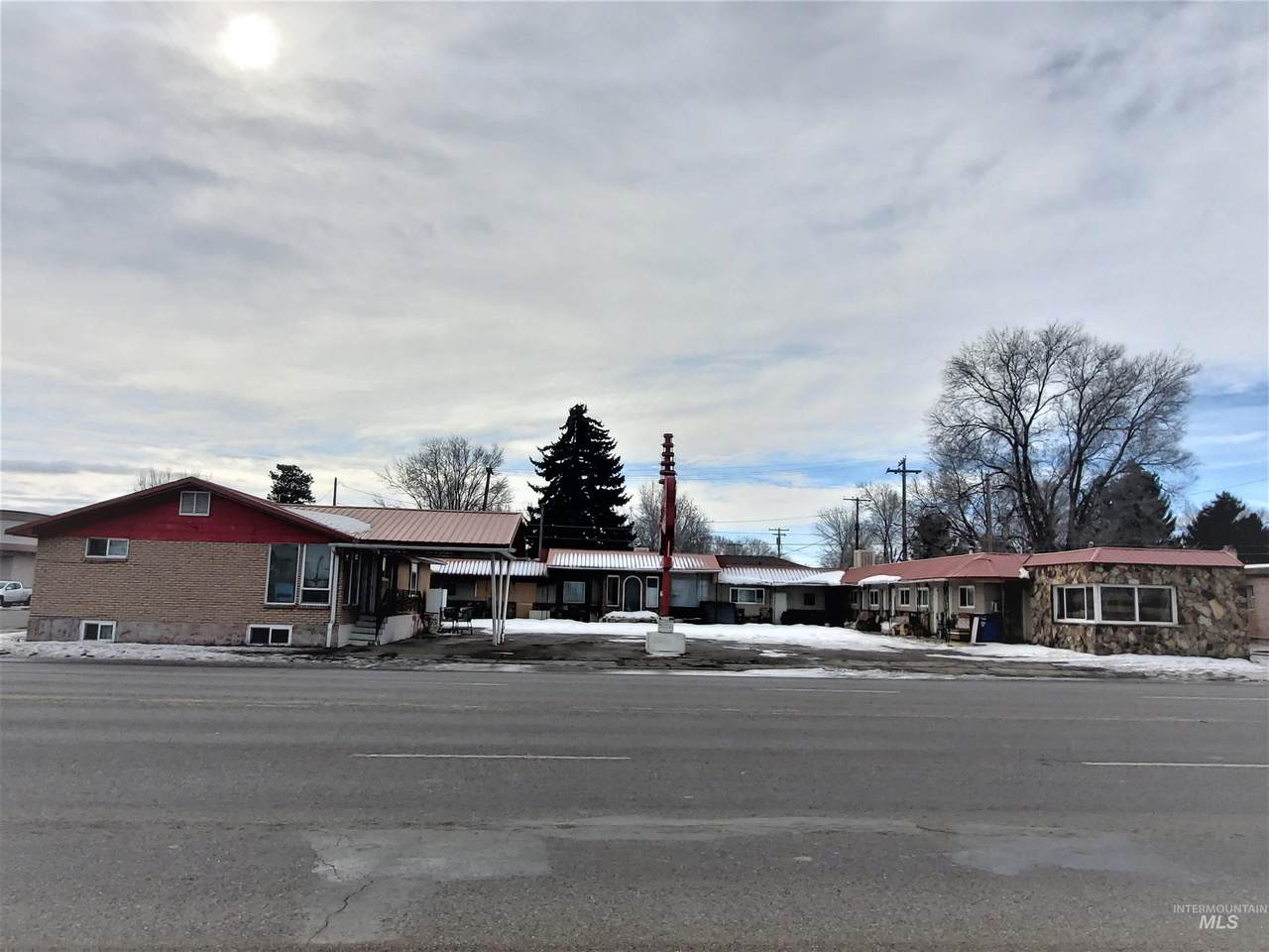 721 Main - Photo 1