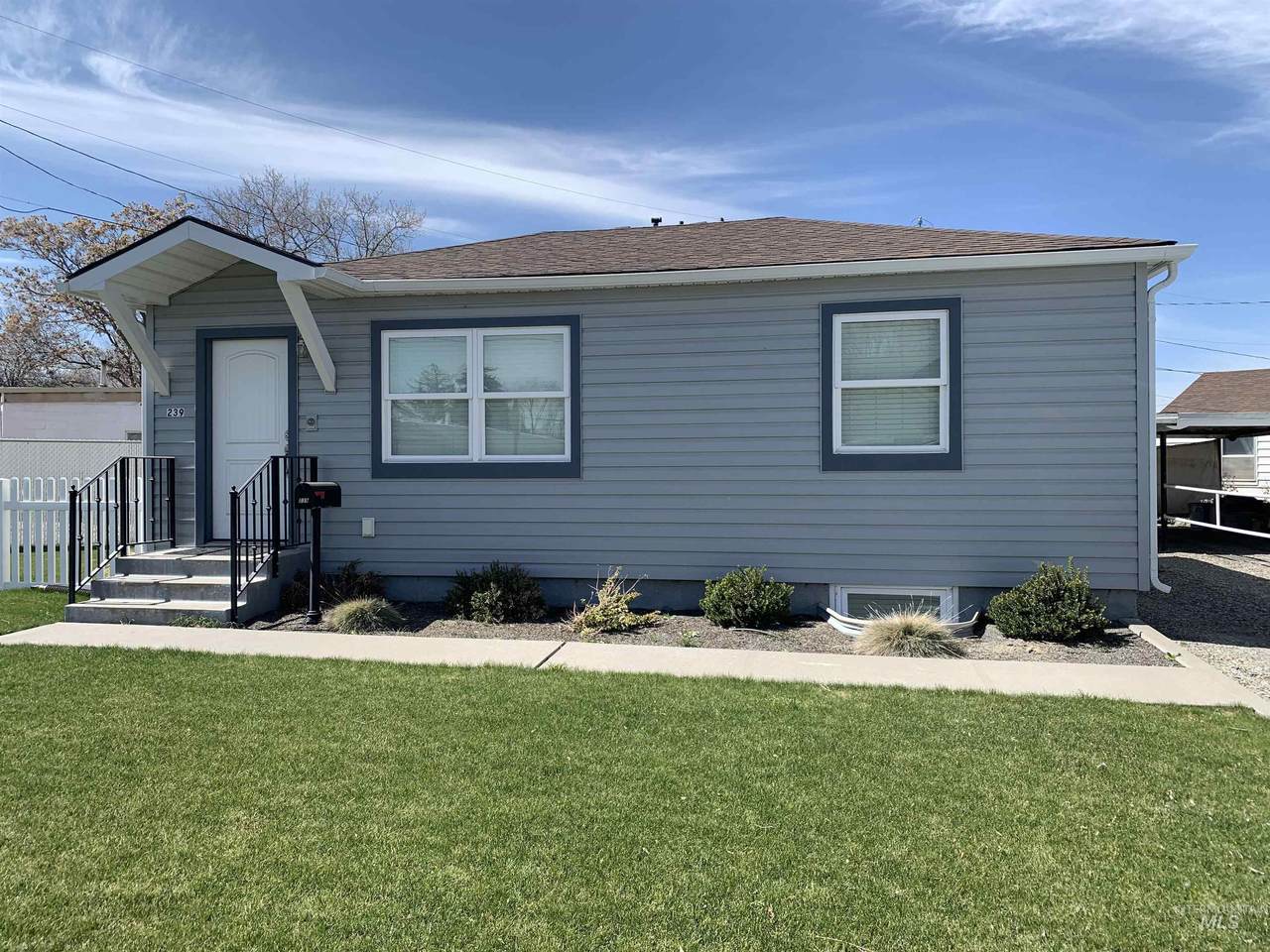 239 Blue Lakes Blvd - Photo 1