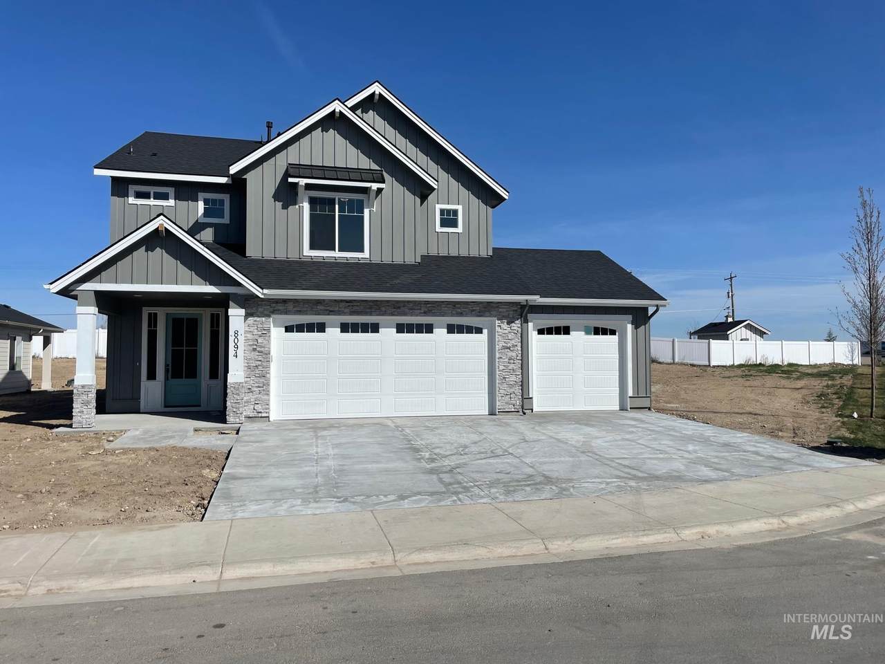 8094 Basin Cove Ave. - Photo 1